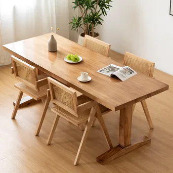 Изделие может быть изготовлено по индивидуальному заказу. Сочетание обеденного стола и стула из массива дерева в скандинавском стиле, небольшая гостиная, обеденный стол из бревна, домашний