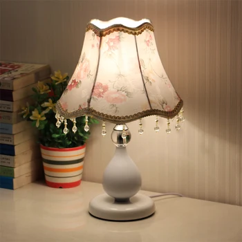 Классические винтажные настольные лампы для прикроватной тумбочки в спальне, современная европейская хрустальная настольная лампа для освещения гостиной E27 EU UK US Plug